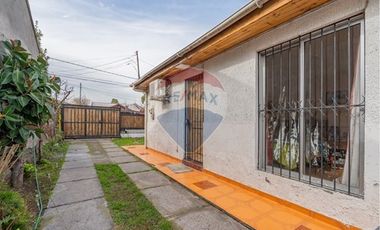 Espectacular y amplia casa en La Cisterna 4D + 2B