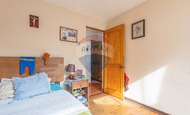 Espectacular y amplia casa en La Cisterna 4D + 2B