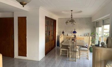 Departamento 4 ambientes con Patio