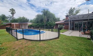 Importante chalet sobre 2 lotes, a pasos San Martin