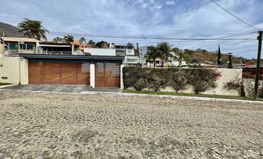 Casa en renta amueblada en Racquet Club, San Juan Cosalá
