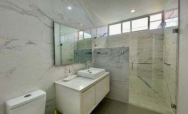 Casa en renta amueblada en Racquet Club, San Juan Cosalá