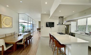 Casa en renta amueblada en Racquet Club, San Juan Cosalá