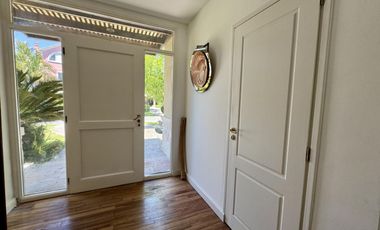 Casa en Alquiler Temporal en Talar del Lago 1