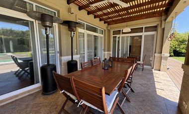 Casa en Alquiler Temporal en Talar del Lago 1