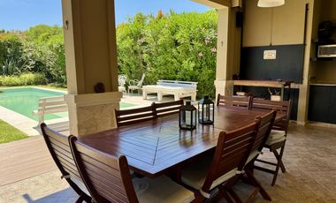 Casa en Alquiler Temporal en Talar del Lago 1