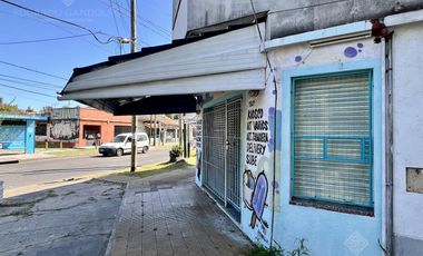 Local sobre Cerrito - Apto cualquier destino - OPORTUNIDAD!!!