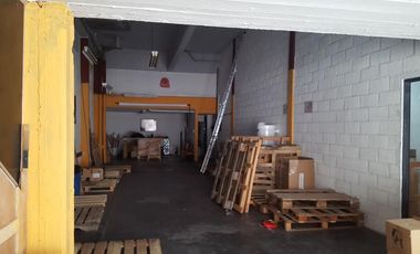 Galpón en venta en Olivos