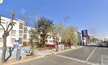 Muy buen 3 ambientes en pleno centro, frente a la estación, a mts de COTO - Vta Directa!!