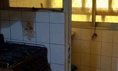 Muy buen 3 ambientes en pleno centro, frente a la estación, a mts de COTO - Vta Directa!!