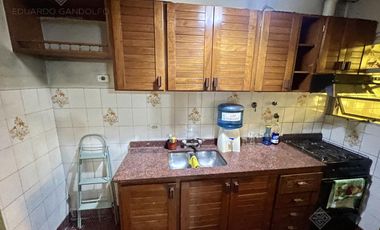 Muy buen 3 ambientes en pleno centro, frente a la estación, a mts de COTO - Vta Directa!!