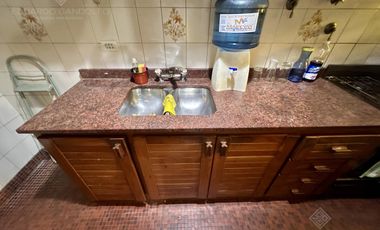 Muy buen 3 ambientes en pleno centro, frente a la estación, a mts de COTO - Vta Directa!!