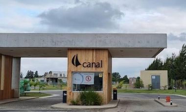 Departamento en Venta  3 ambientes con amarra- Villanueva Barrio Nautico Canal