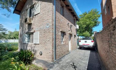 Venta casa de 2 dormitorio con pileta en Ricardone