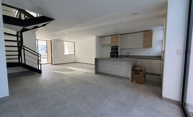 Casa nueva en renta de 3 recámaras, Fracc. La Antigua Cementera