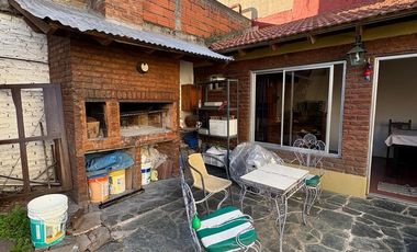 Departamento Tipo Casa en Venta en Lanus Este