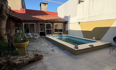 Departamento Tipo Casa en Venta en Lanus Este