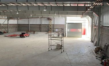 ESPECTACULAR GALPON EN BARRACAS 2620 M2