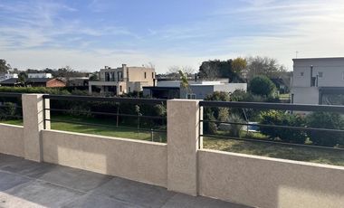 Casa en venta en Barrio Privado San Matias Escobar