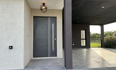 Casa en venta en Barrio Privado San Matias Escobar