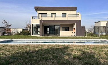 Casa en venta en Barrio Privado San Matias Escobar