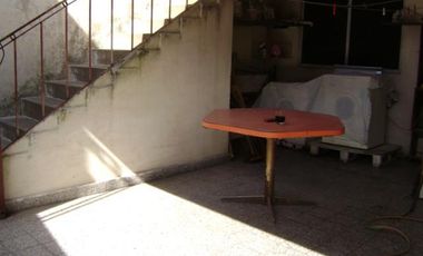 Ph de 4 ambientes con dos cocheras en venta en Boulogne