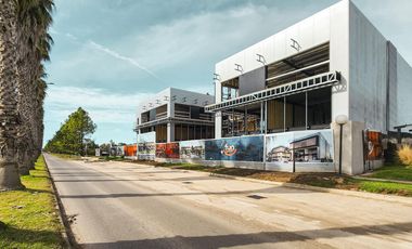 Importante Local comercial a estrenar sobre Av. Fuerza Aerea, Funes