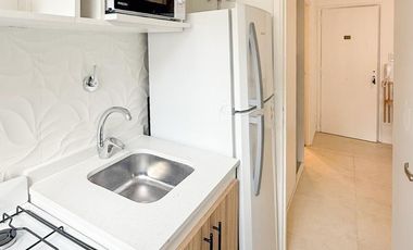 Departamento monoambiente con balcón a la calle / Zona centro