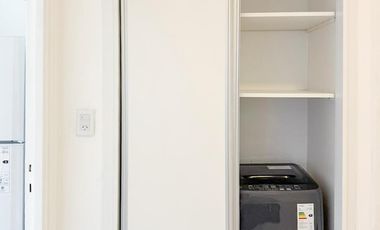 Departamento monoambiente con balcón a la calle / Zona centro