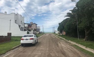 VENTA CHALET A MTS DEL MAR 3 AMBIENTES EN STA. CLARA DEL MAR