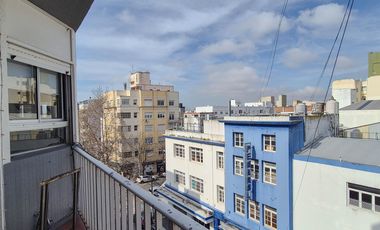 Piso reciclado en Chauvín