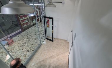 ALQUILER LOCAL EN BOEDO IMPECABLE