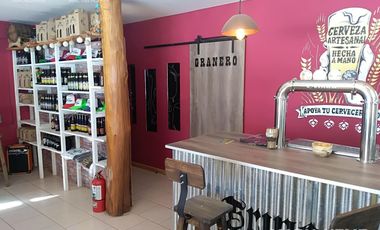 Casa y local en venta en Caviahue