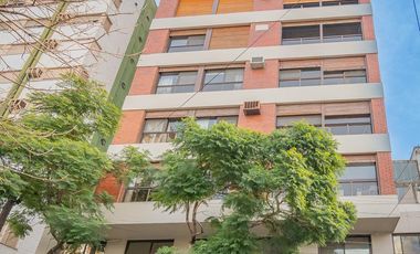 Departamento en Quilmes 4 dormitorios con 1 cochera piso 5