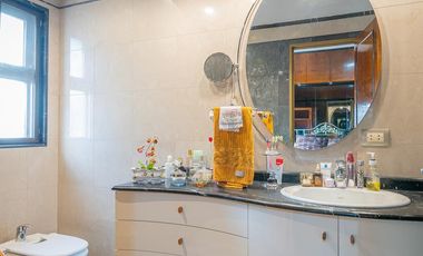 Departamento en Quilmes 4 dormitorios con 1 cochera piso 5