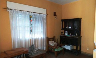 Casa 3 ambientes en venta  Beccar