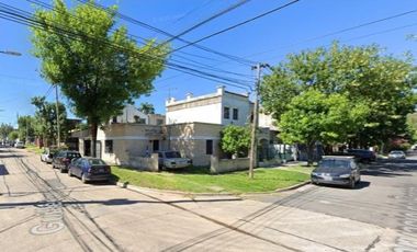 Casa 3 ambientes en venta  Beccar