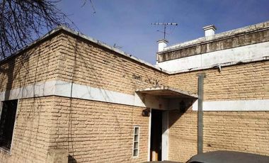 Casa 3 ambientes en venta  Beccar
