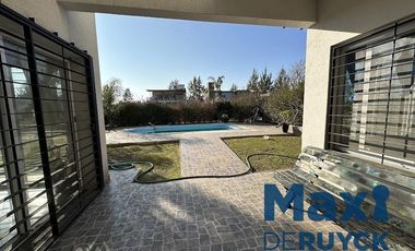 Casa moderna en El Pato