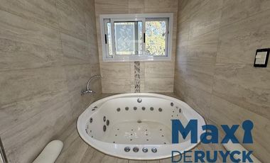 Casa moderna en El Pato