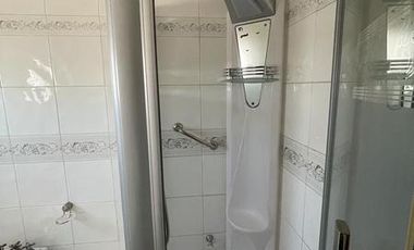 VENDO DEPARTAMENTO 5 AMBIENTES IMPECABLE CON COCHERA -  VISTA SHOPPING LOS GALLEGOS