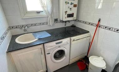 VENDO DEPARTAMENTO 5 AMBIENTES IMPECABLE CON COCHERA -  VISTA SHOPPING LOS GALLEGOS