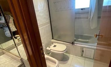 VENDO DEPARTAMENTO 5 AMBIENTES IMPECABLE CON COCHERA -  VISTA SHOPPING LOS GALLEGOS