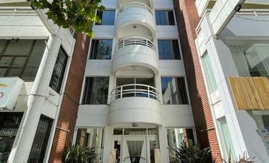 VENDO DEPARTAMENTO 5 AMBIENTES IMPECABLE CON COCHERA -  VISTA SHOPPING LOS GALLEGOS