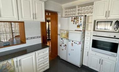 VENDO DEPARTAMENTO 5 AMBIENTES IMPECABLE CON COCHERA -  VISTA SHOPPING LOS GALLEGOS