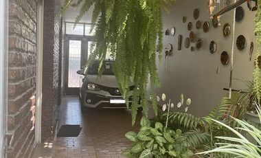 CHALET 3 ambientes VENTA Remedios de Escalada