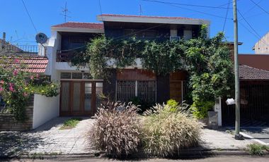 CHALET 3 ambientes VENTA Remedios de Escalada