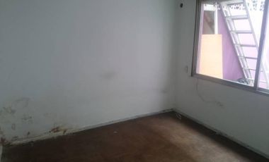 Departamento Tipo Casa en Venta en Lanus Este