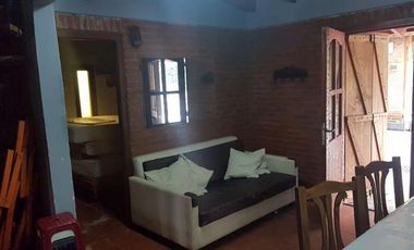 CHALET 4 AMB EN SIERRA DE LOS PADRES - GRAN PARQUE CON PISCINA - QUINCHO - GARAGE