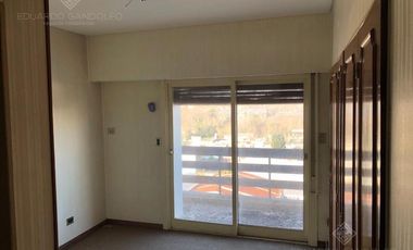 4 ambientes con cochera y baulera - VENTA DIRECTA - Oportunidad!!